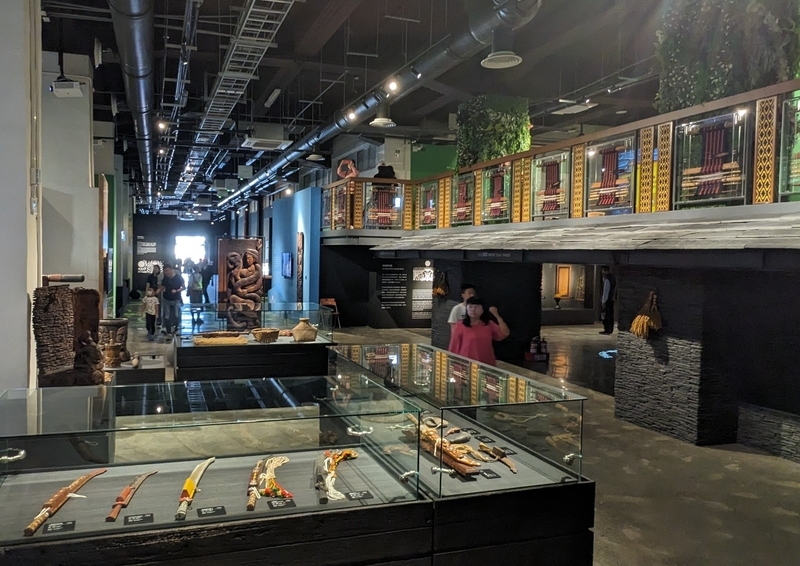 屏東原民館の原住民文化展示空間