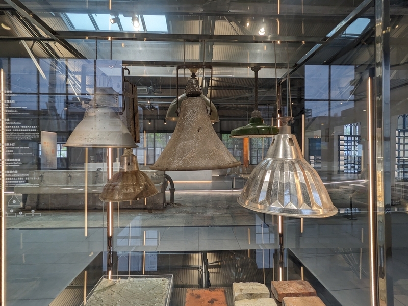 照明展示 当時使われていたさまざまな照明器具の展示