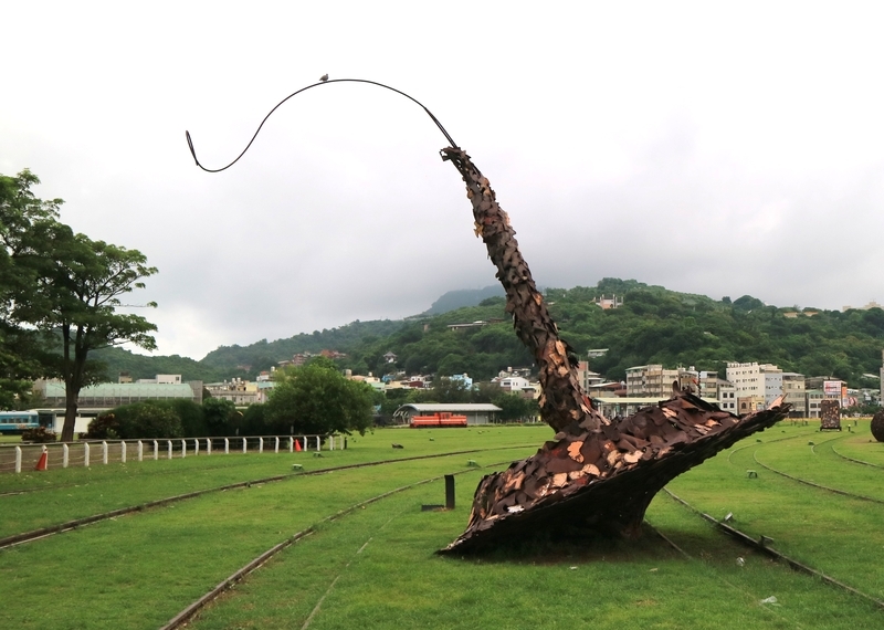 元軌道広場のアート 蓬萊倉庫街の奥にある元軌道広場で展開されるアート作品群