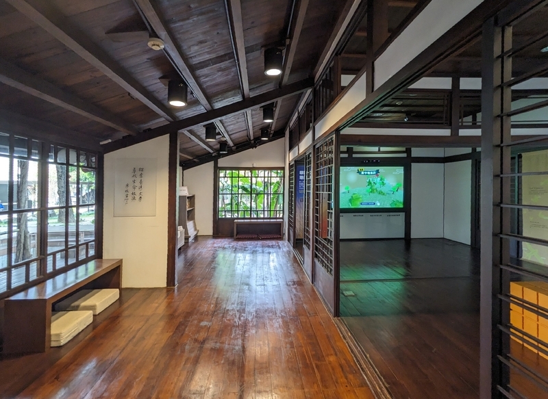 日本家屋の空間構成を活かした展示空間