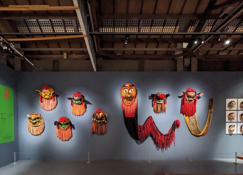 舞踏衣装展示 台湾 蕭壠文化園区 舞踏用衣装の常設展示 リノベーション展示例