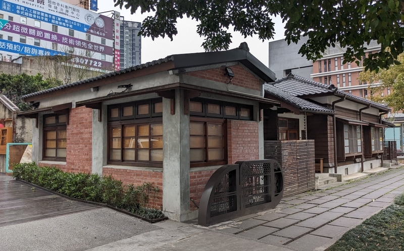 食在地、食當季 裏側 「食在地、食當季」(B棟)の裏側の外観。