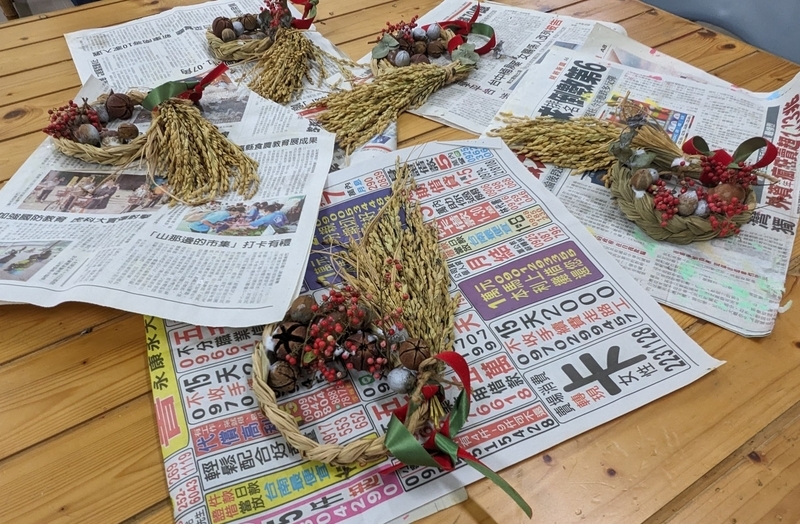 ワークショップ作品展示 ワークショップでつくられた作品を展示している様子を撮影した写真。