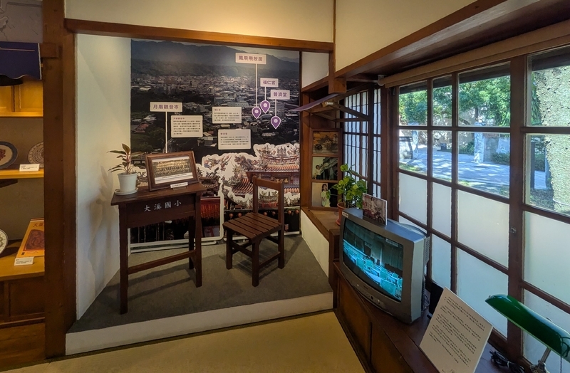 故事館内部の展示空間の様子を撮影した写真。