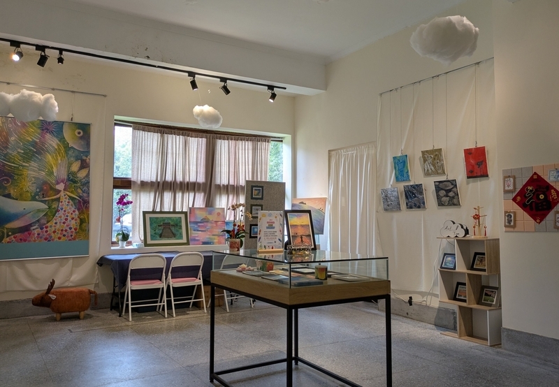 5つの部屋を使って展示が行われている。