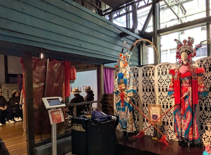 台湾戯劇館で展示されている戯劇衣装。