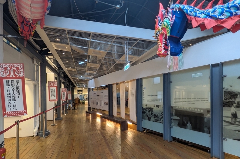 台北四四南村の眷村展示館B棟内部の展示風景