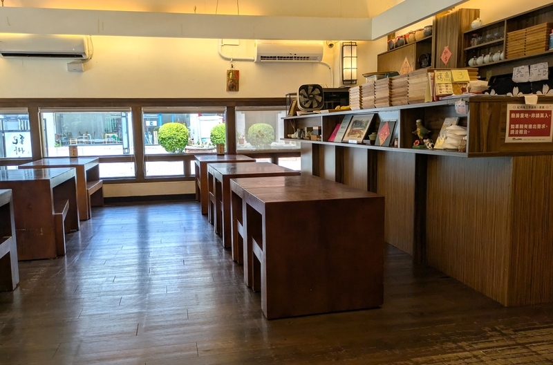カフェスペース 読書も楽しめるカフェスペース。