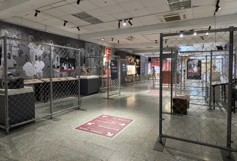 人権に関する企画展示 人権に関する企画展示。当時の様子を再現した空間。