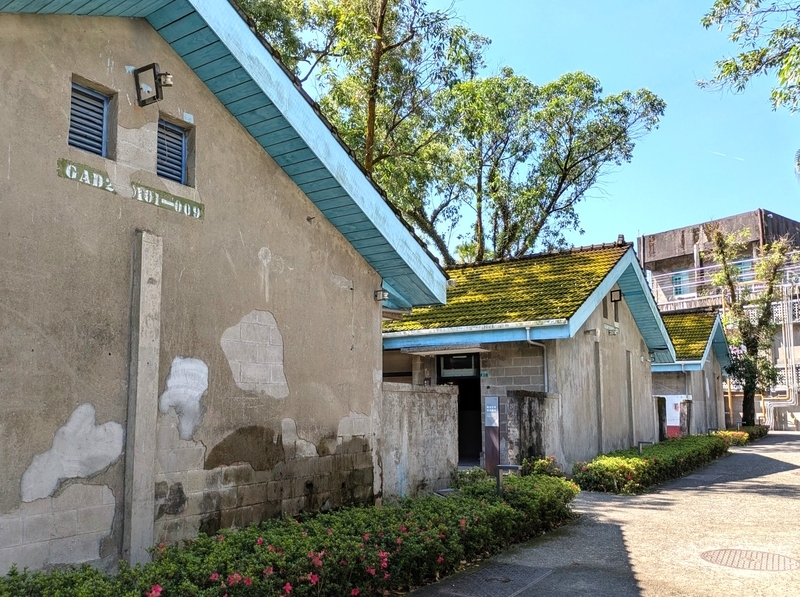 元兵舎建物群の別角度 元兵舎を再利用した建物群を別角度から撮影。