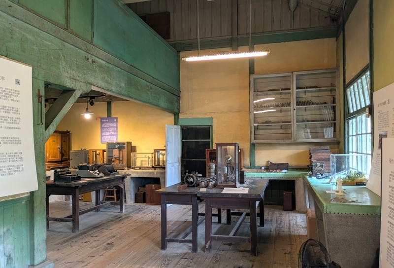 磯永吉小屋の展示空間。