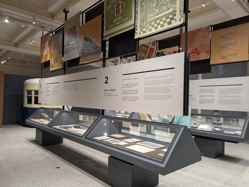事務所棟展示 高い天井を活かしたダイナミックな事務所棟の展示空間