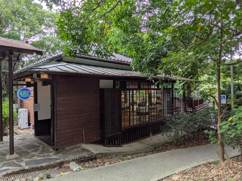 イタリアンを提供する「叉子咖啡 Fork Cafe（B棟）」の建物外観。