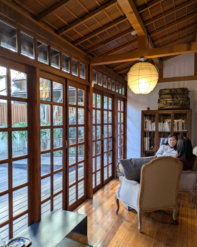 広縁の利用 別の部屋に設けられた縁側(広縁)の利用状況。