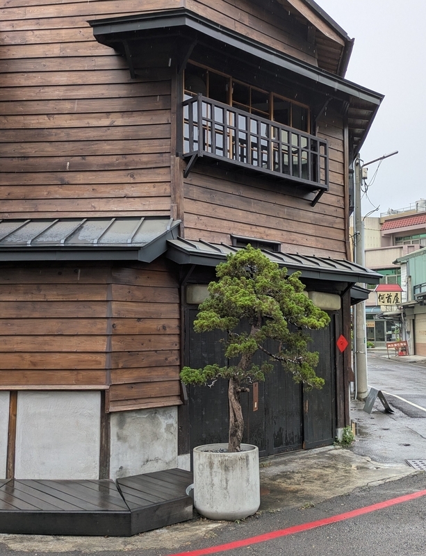入口ディテール 街屋建築の入口まわりのディテール。