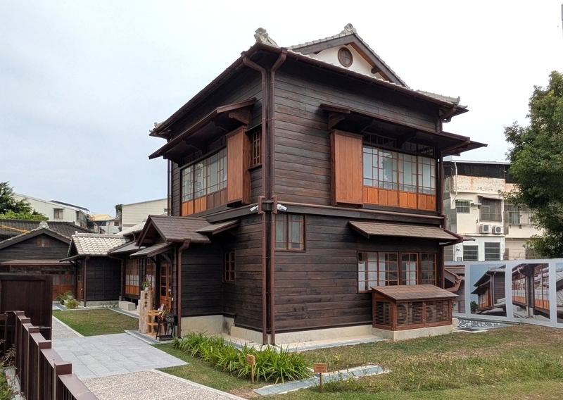 木造建築の全体 2階建て木造建築の全体外観。