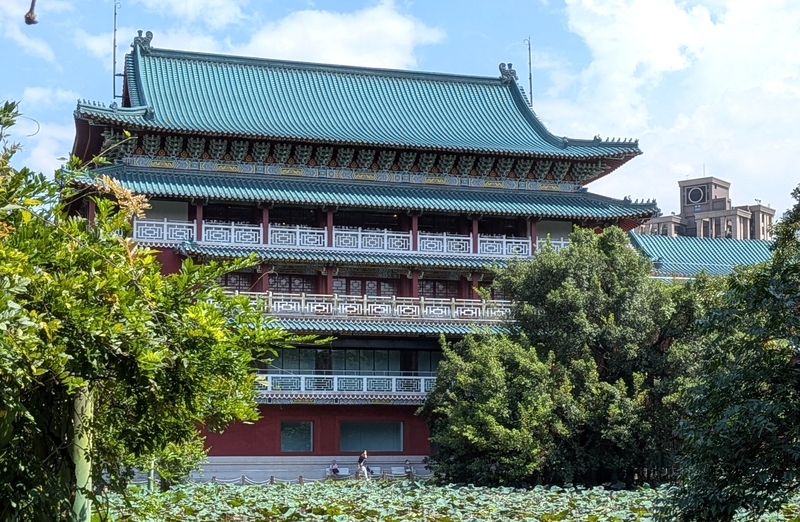植物園側の外観 台湾植物園に接続していて、植物園側からの外観。